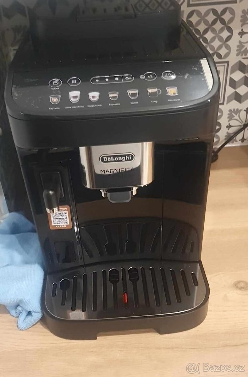 Automatický kávovar DeLonghi Magnifica Evo ECAM292