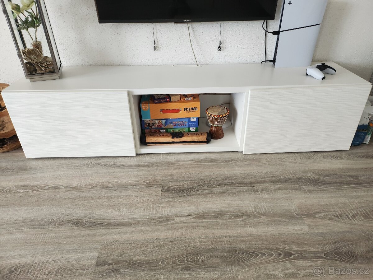 Tv stolek Besta Ikea