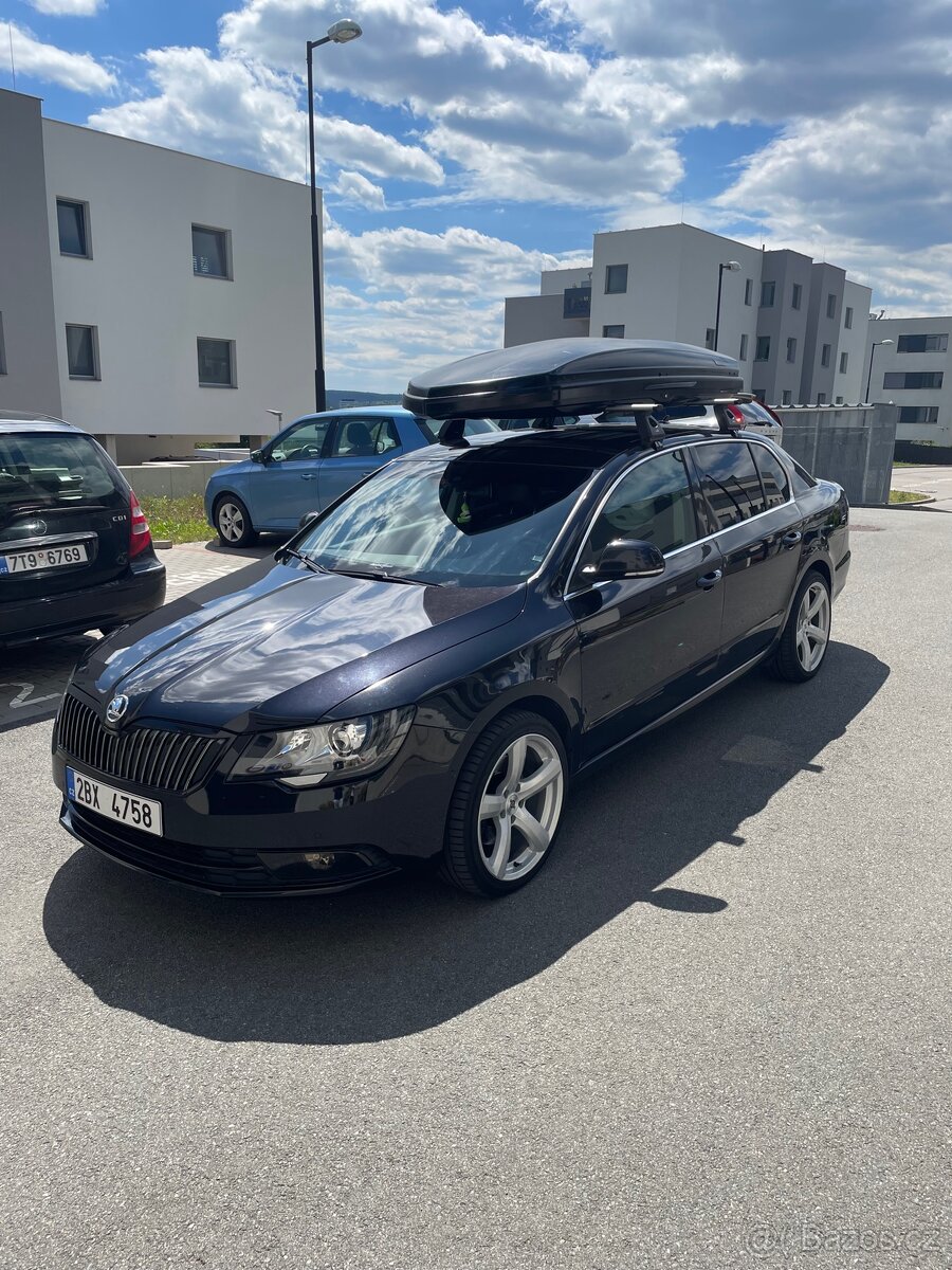 Škoda Superb 2015