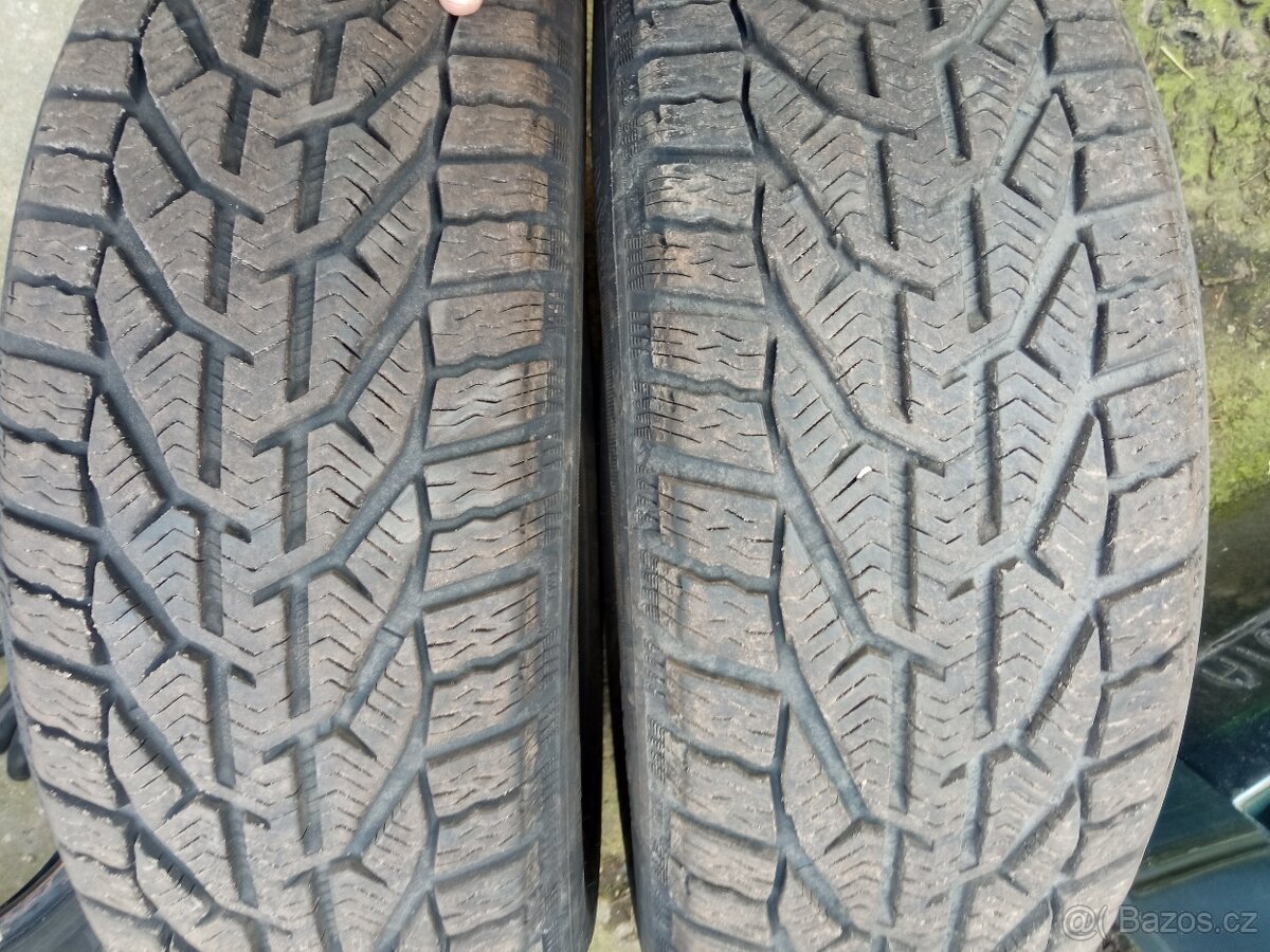 Prodám 2ks zimních pneumatik Sebring 205/55 R16