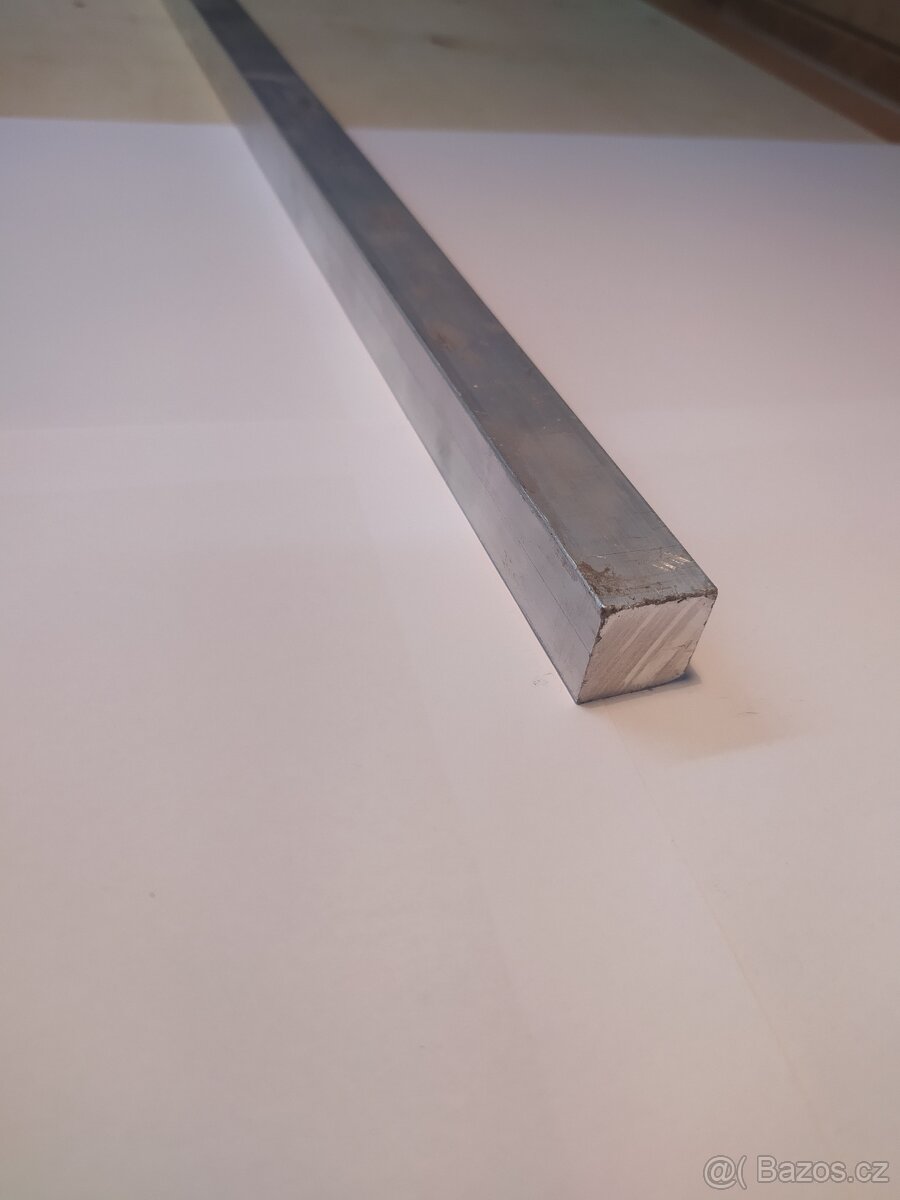 hlinik tyč 4hran 10x195mm