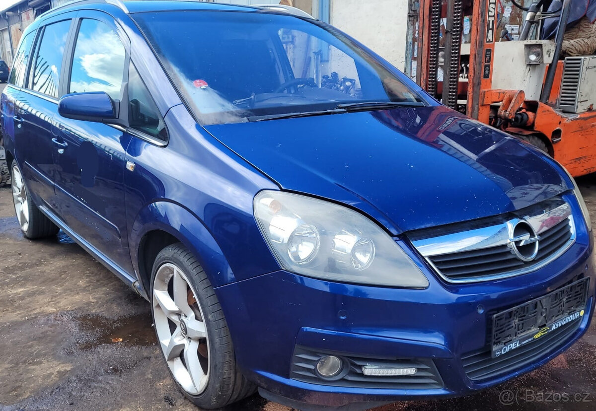 Opel Zafira B - Dveře + zrcátka