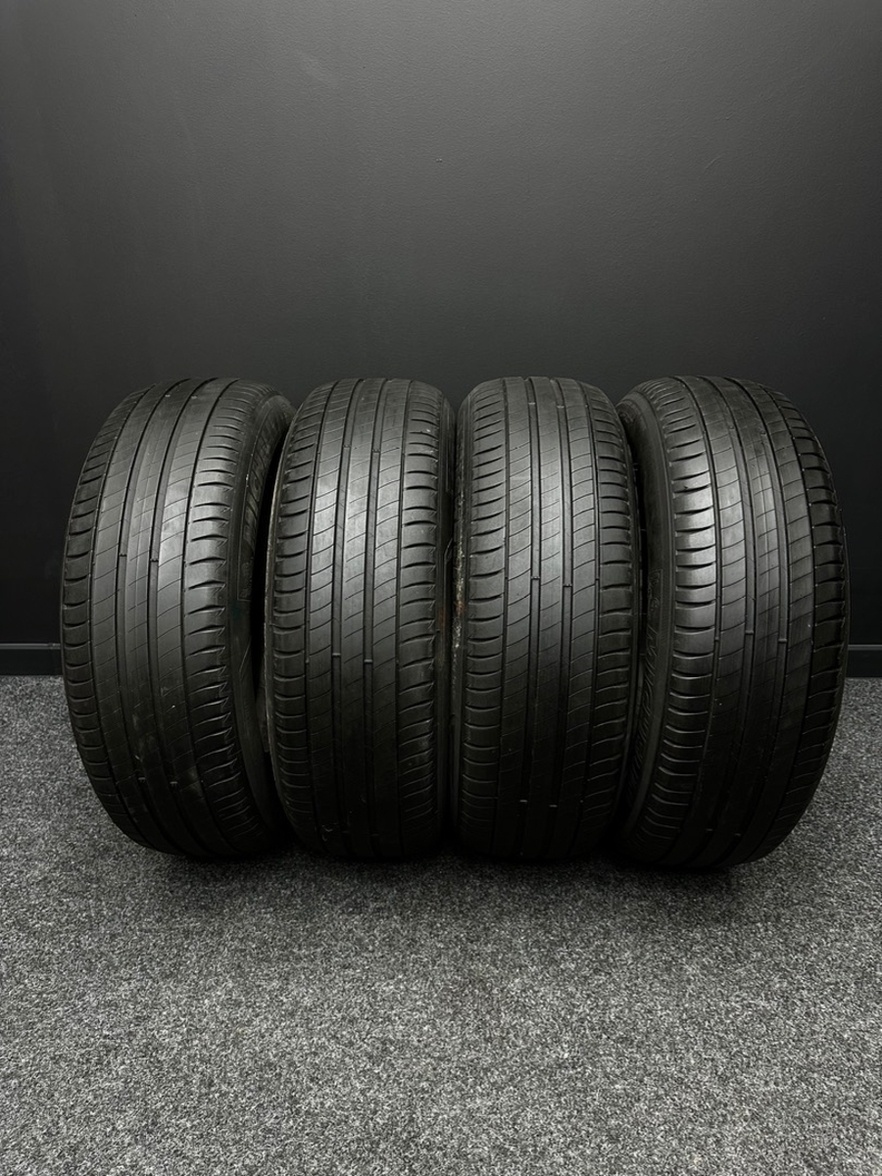 Sada pneu Michelin 215/65/17 99V