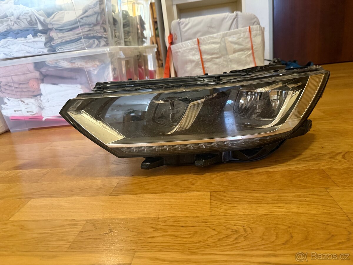 Leve přední světlo WV Passat B8