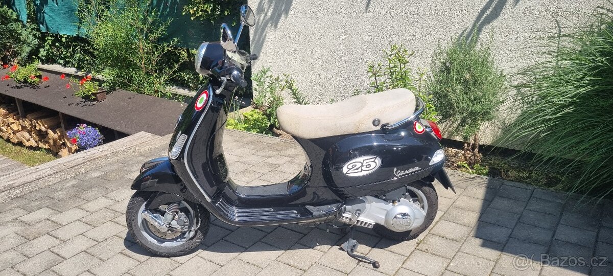 Prodej VESPA LX 125 IE