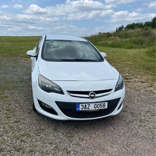 Opel Astra J