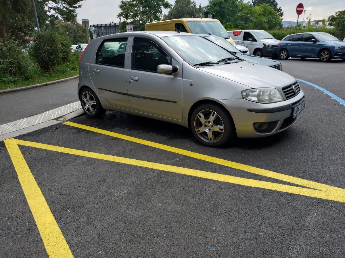 Punto 1.4 , serviska, MAX výbava, nová STK