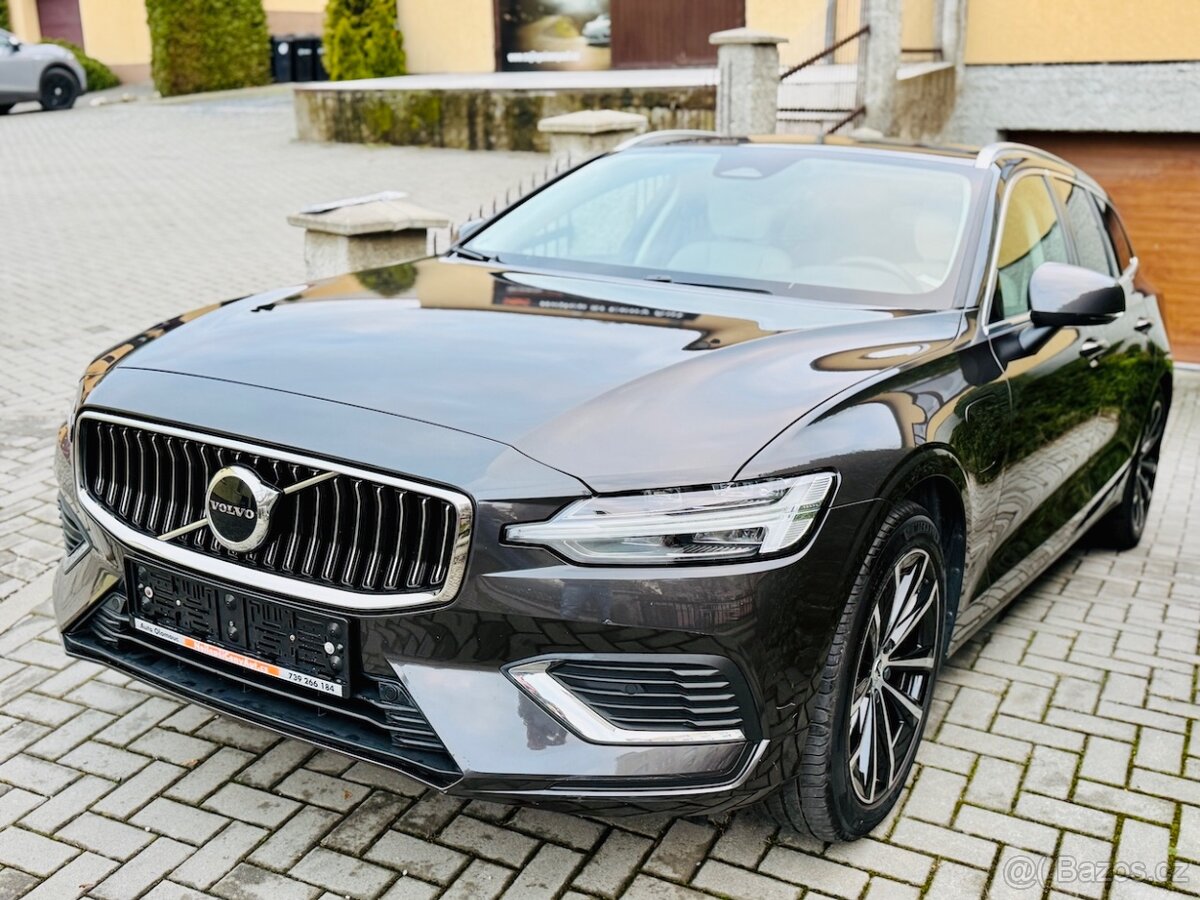 Volvo V60 T6 257kW Recharge 4x4 Koup.ČR,TAŽNÉ,2022,69tkm