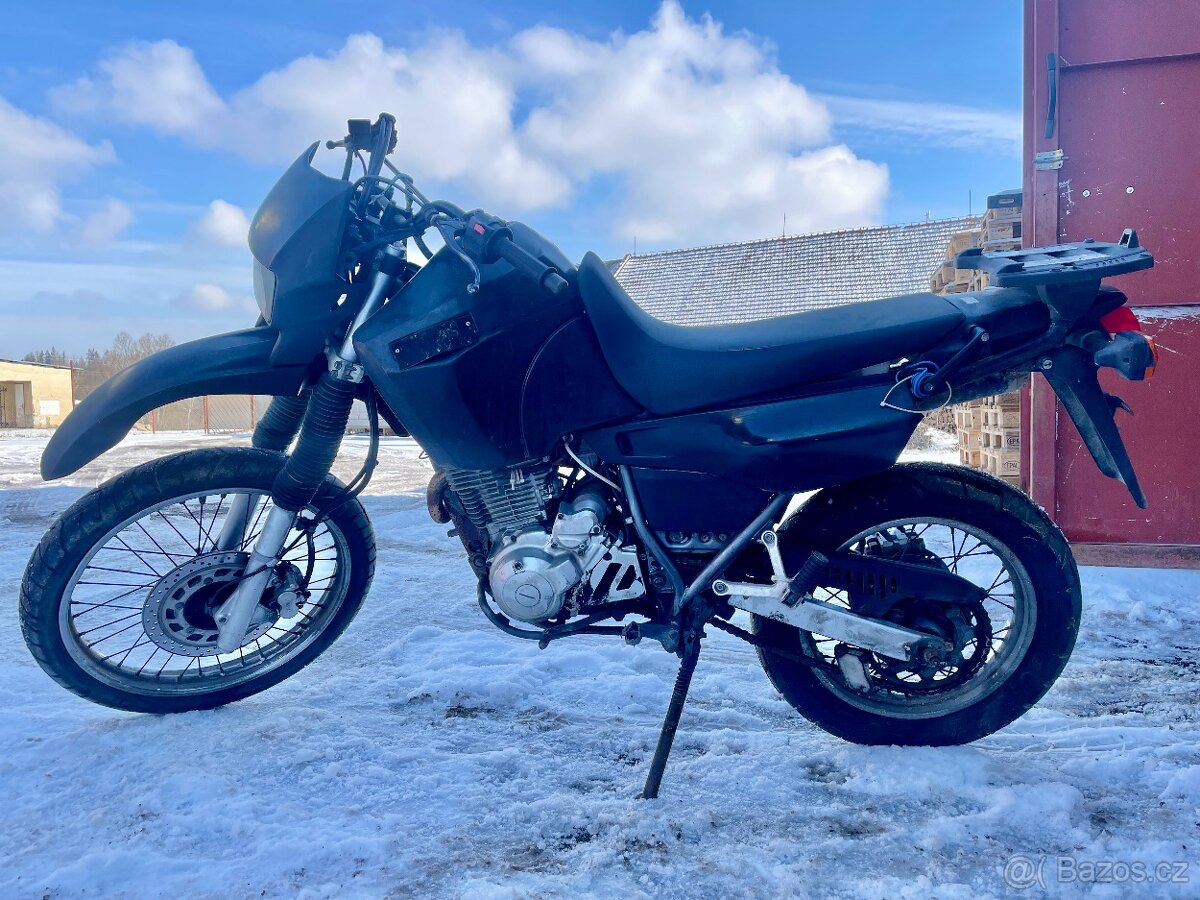 Yamaha XT 600E 2002 Náhradní díly
