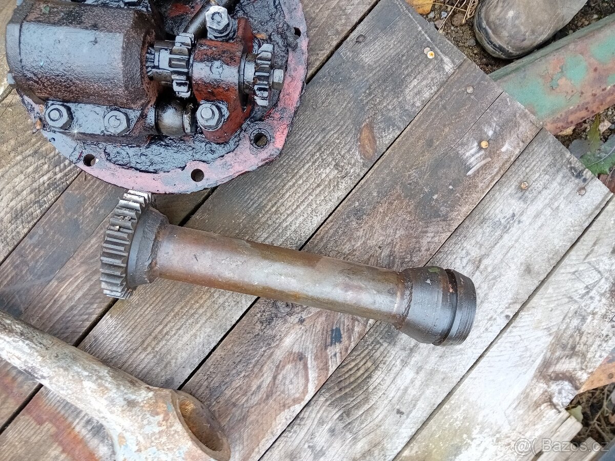 Zetor 3011-3511 hřídel čerpadla