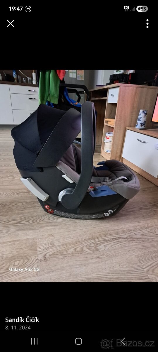 Autosedačka pro kiminka