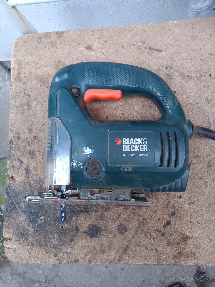 Přímočará pila Black Decker