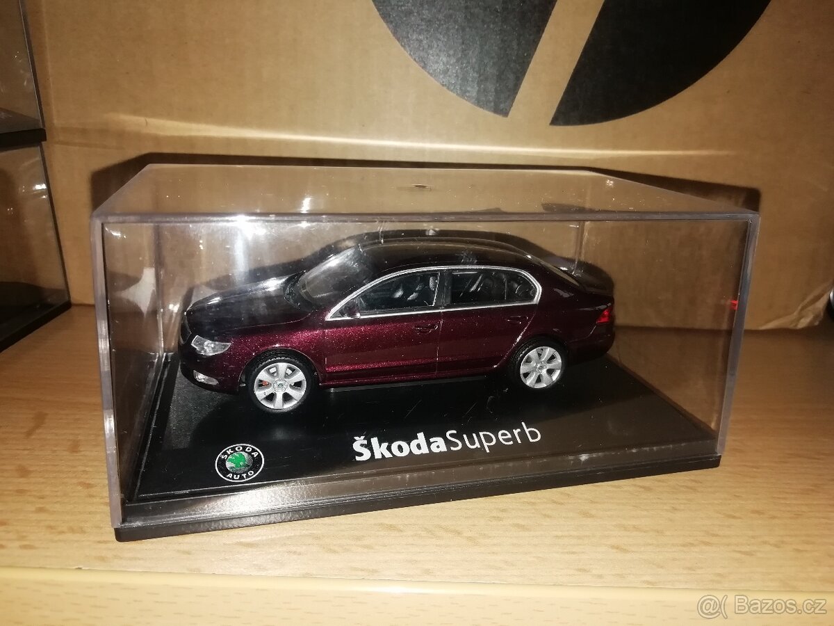 Škoda superb II 1:43 Abrex