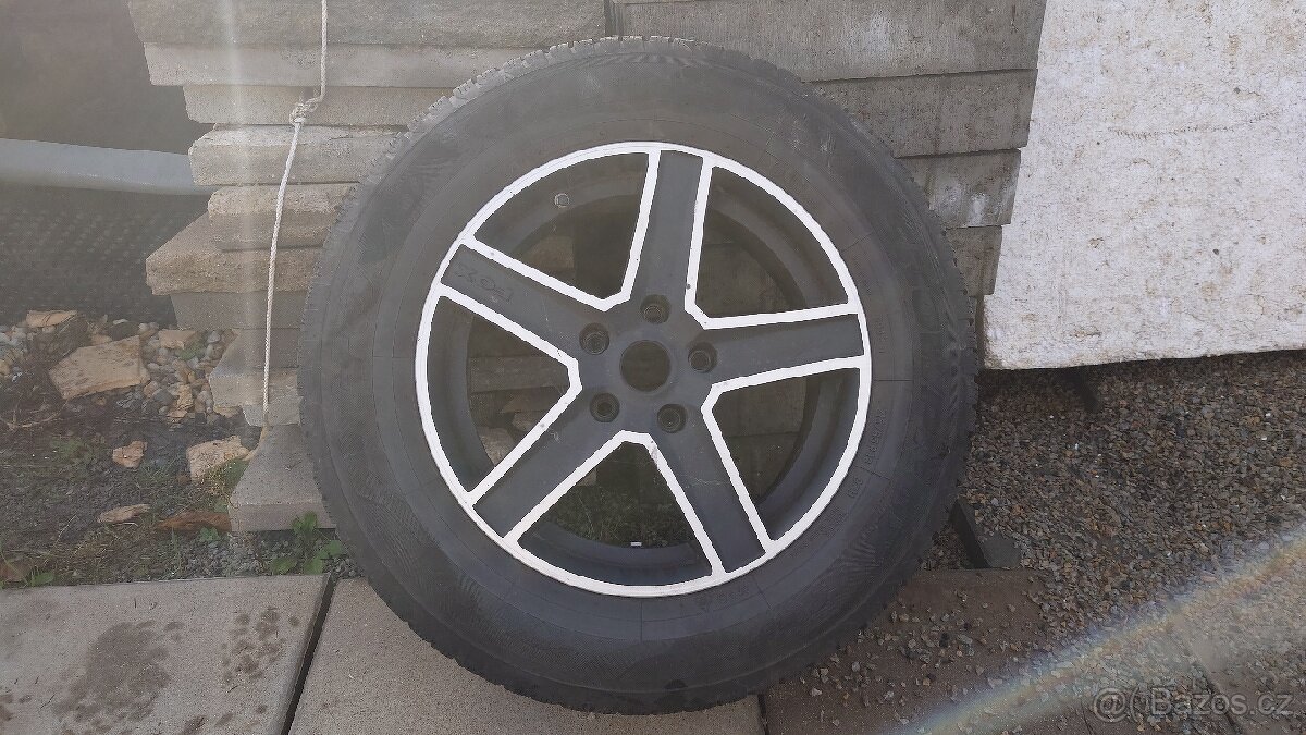 Toyo tyres snowprox 215/65 r16 M+S