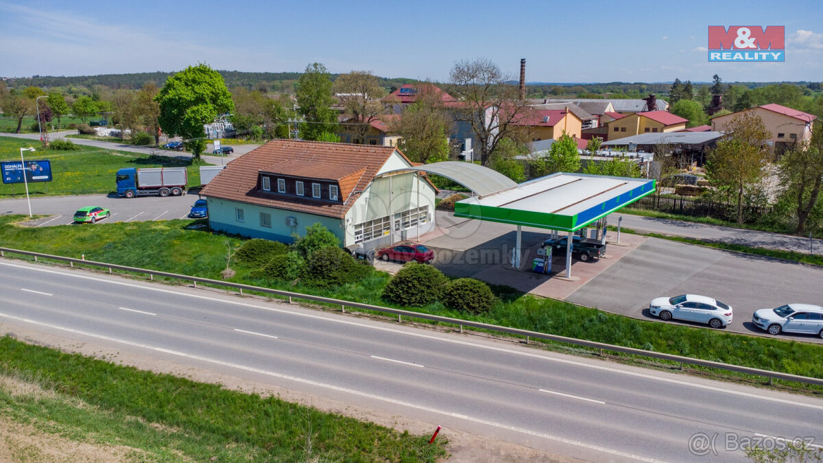 Prodej komerčního objektu, 320 m², Zalužany