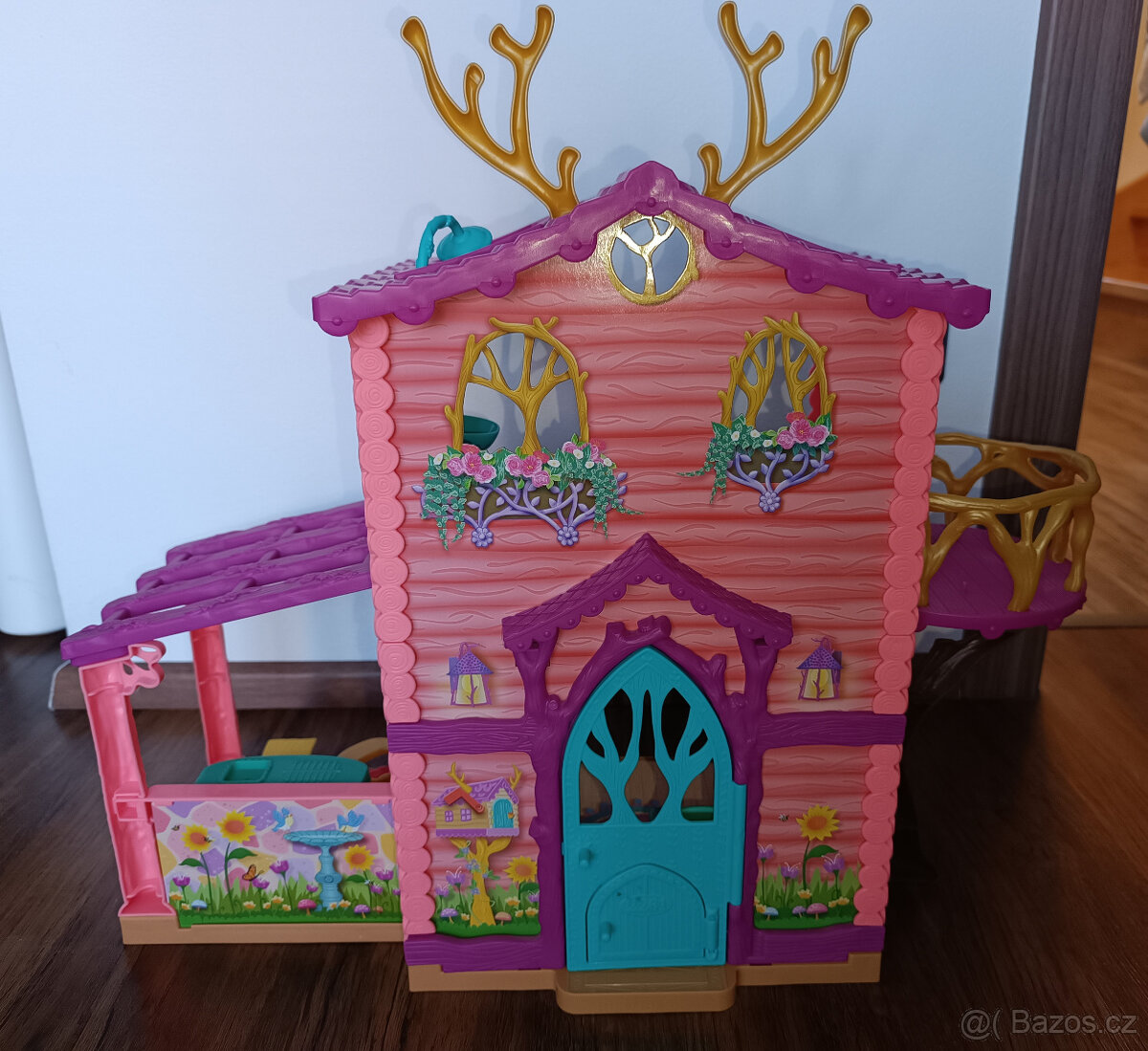 DOMEČEK PRO PANENKY ENCHANTIMALS