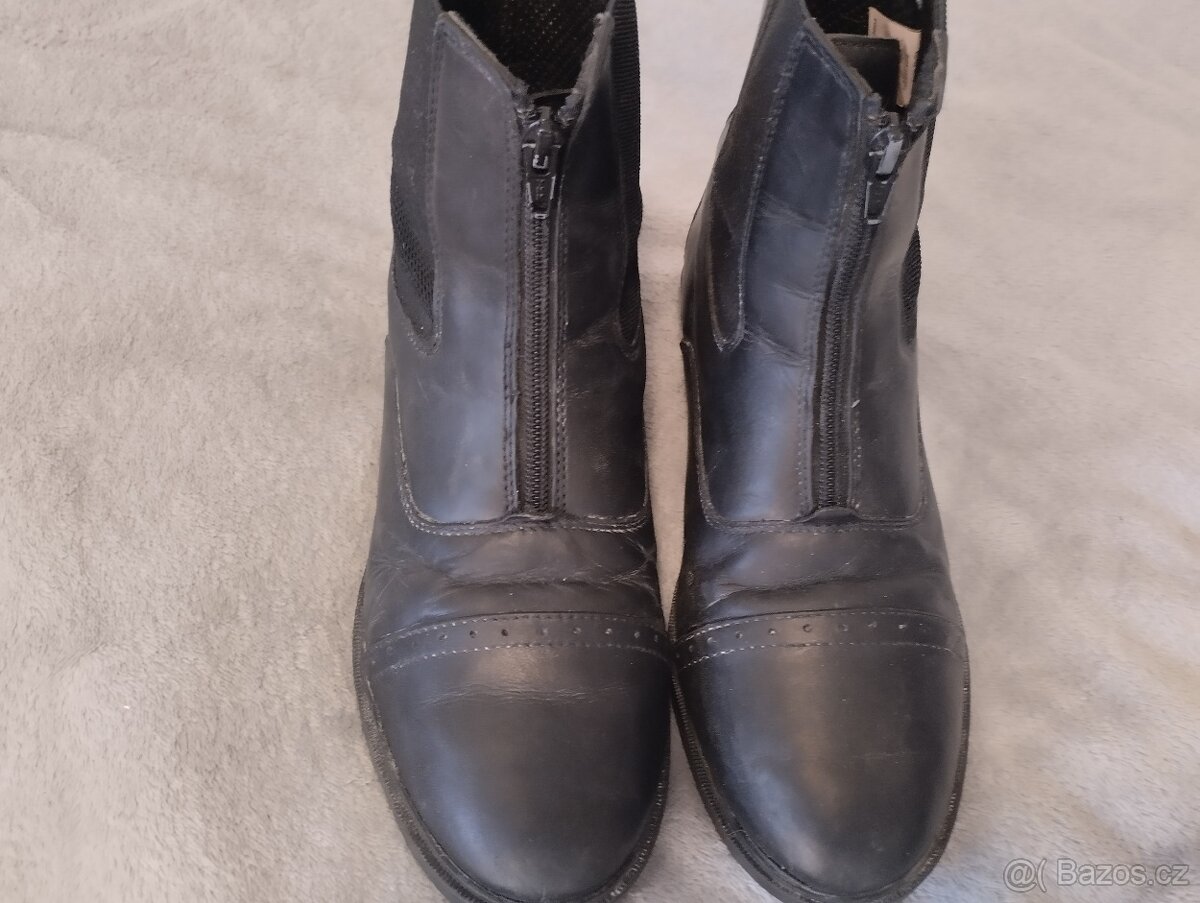 Jezdecké boty ( perka) vel. 39 , beránek na sedlo