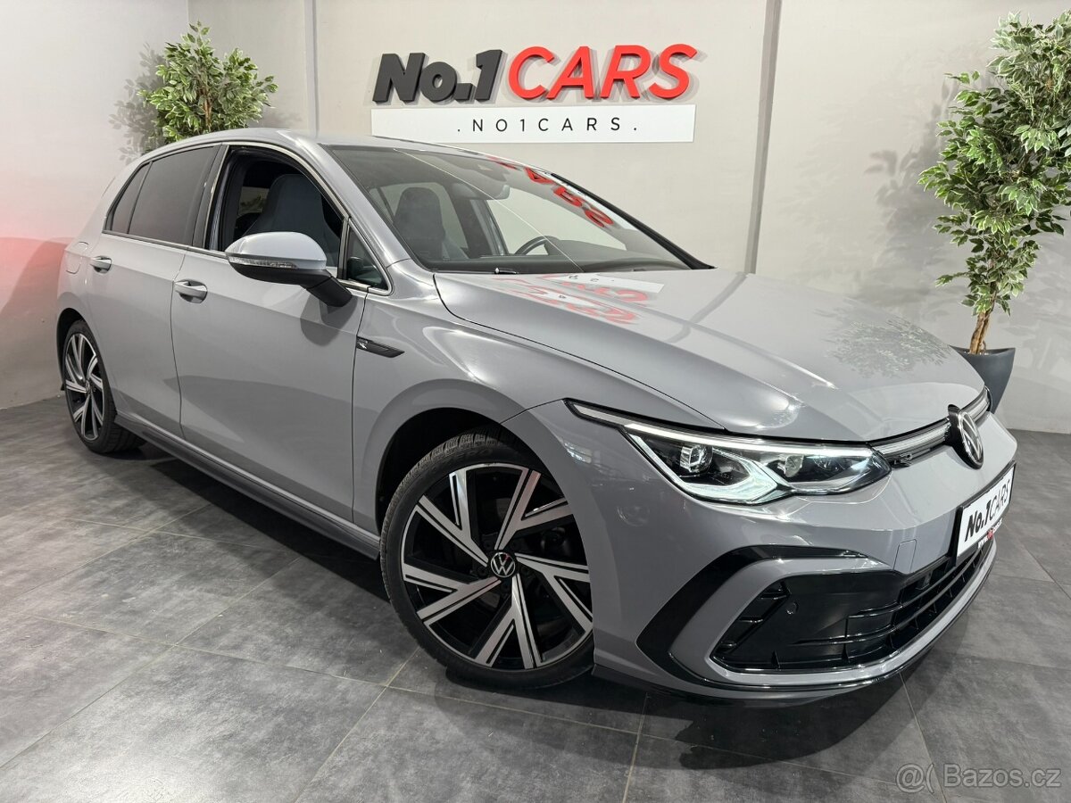 Volkswagen Golf 8 1,5 eTSI R-LINE ACC KAMERA ZÁRUKA 2026