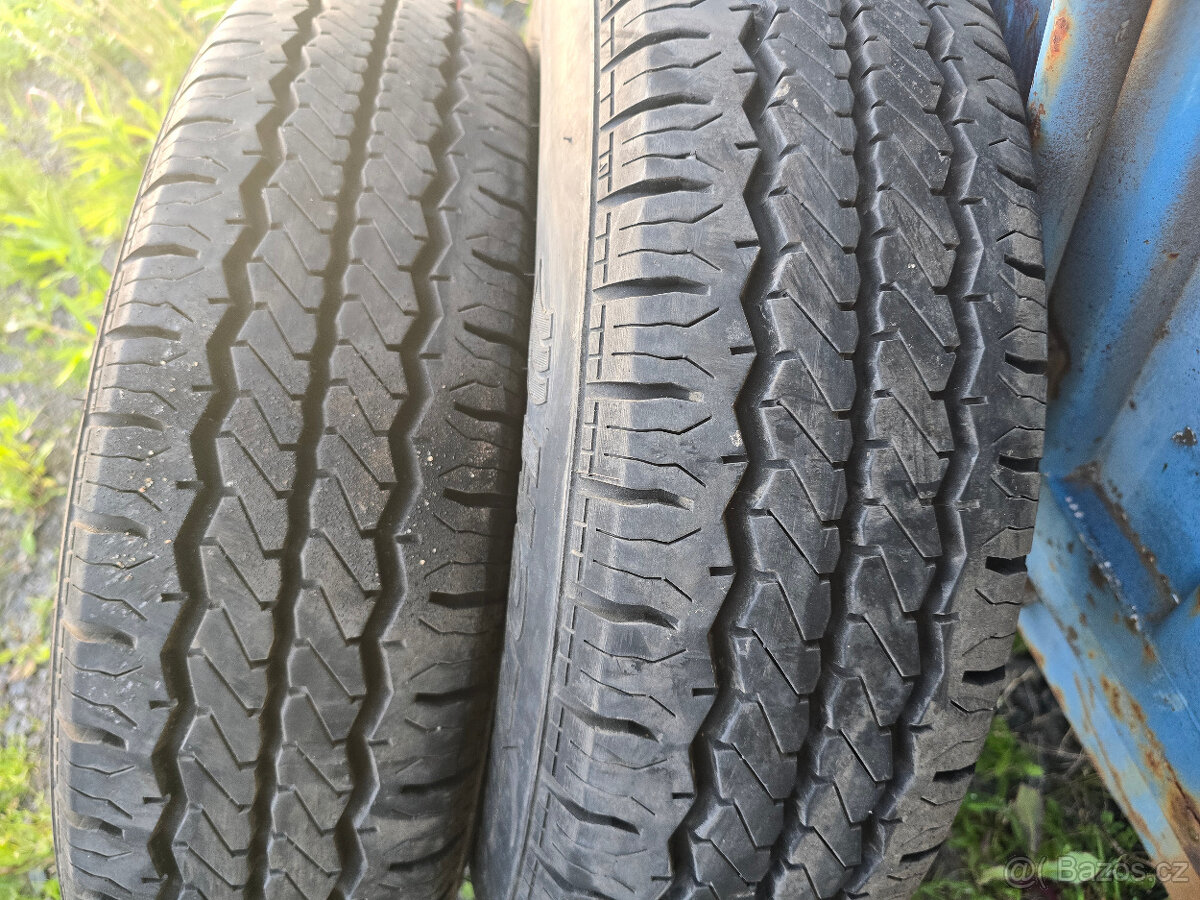 Prodám 2x letní pneu Hankook 185R14C 102/100Q
