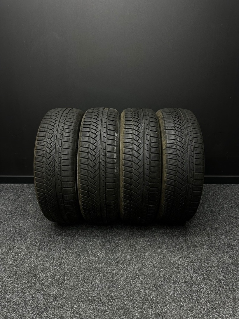 Sada pneu Continental 215/65/17 99H