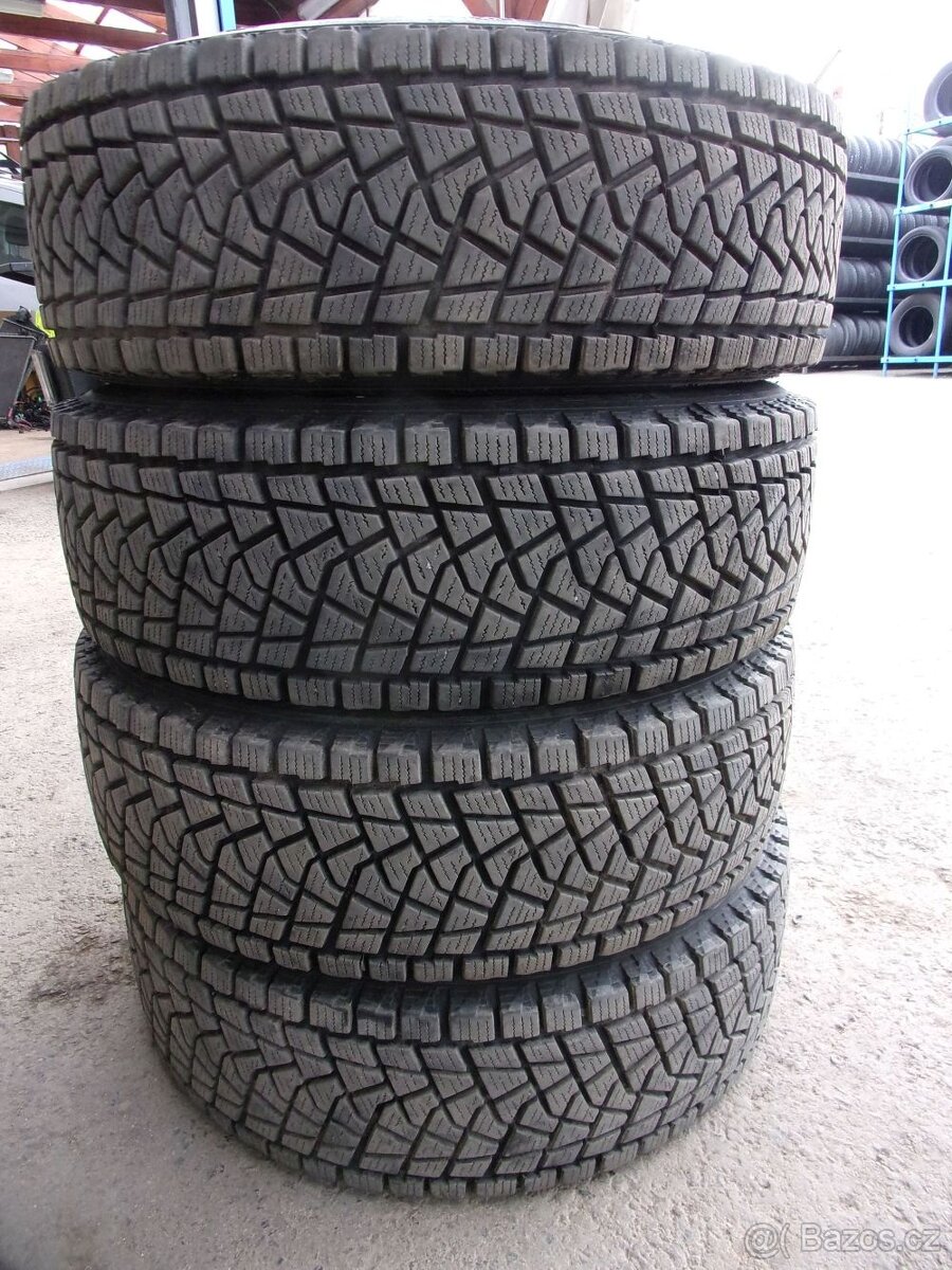 4x zimní off-road pneu 215/65/16 98T VRANÍK Ice Special