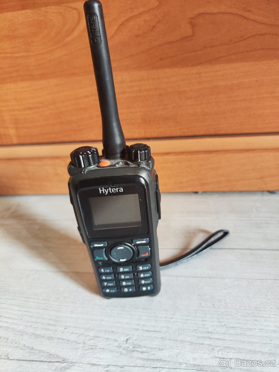 Prodám vysílačku Hytera PD785 UHF