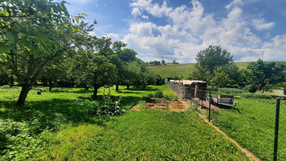 Stavební pozemek 1866,79 m², Orlovice