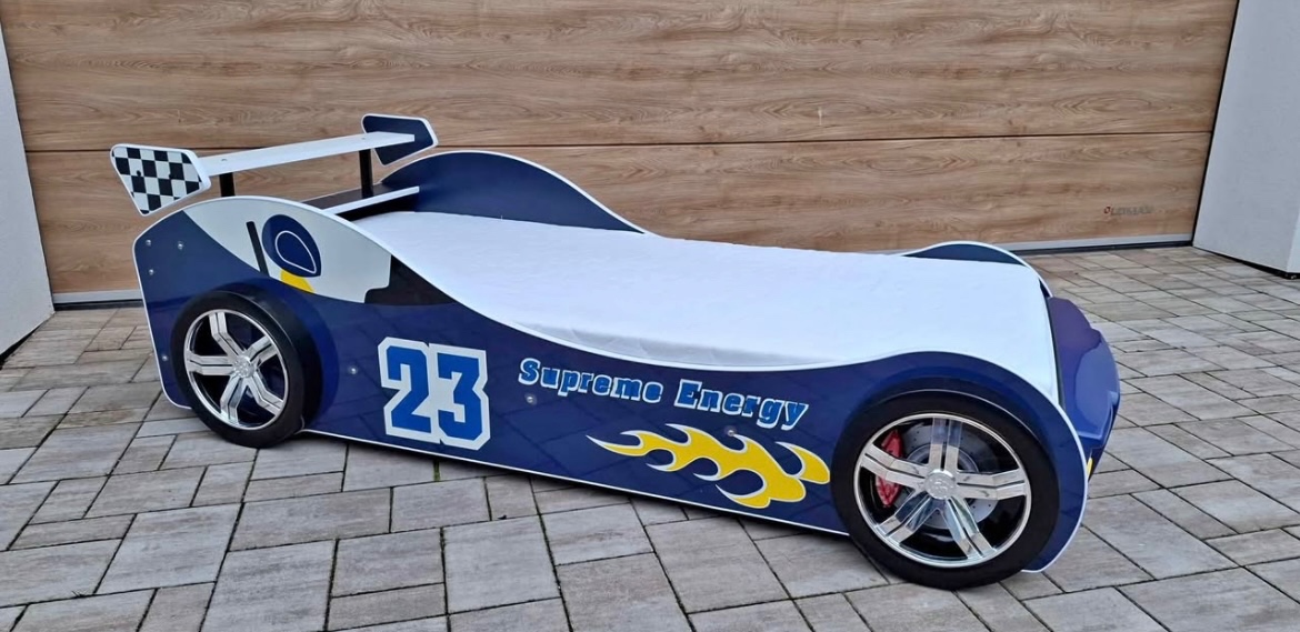 Dětská postel auto