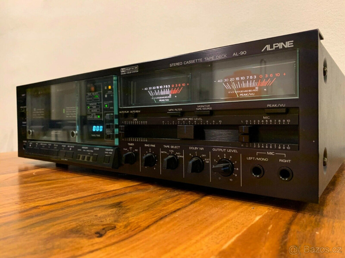 Kazetový magnetofon Alpine AL-90 (Luxman K-05). VLAJKOVÁ LOD