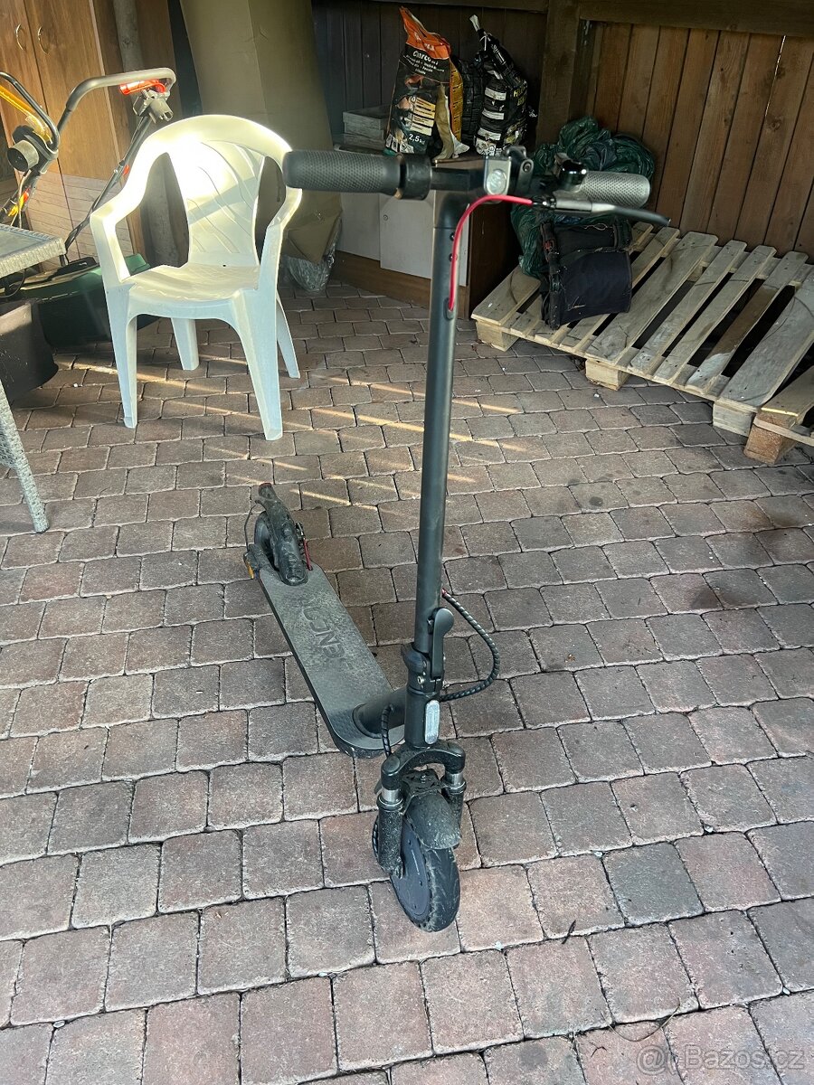 Sencor SCOOTER S30-elektrická koloběžka