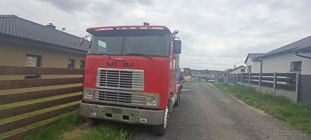 International 9600 bez TP