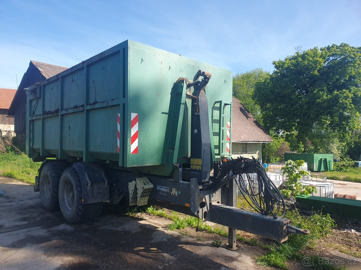 Traktorový kontejnerový nosič