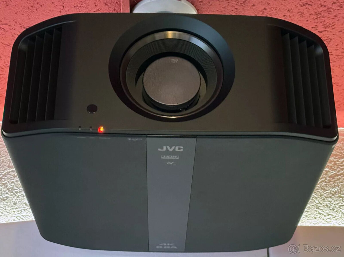 JVC DLA-N7B - 4K projektor