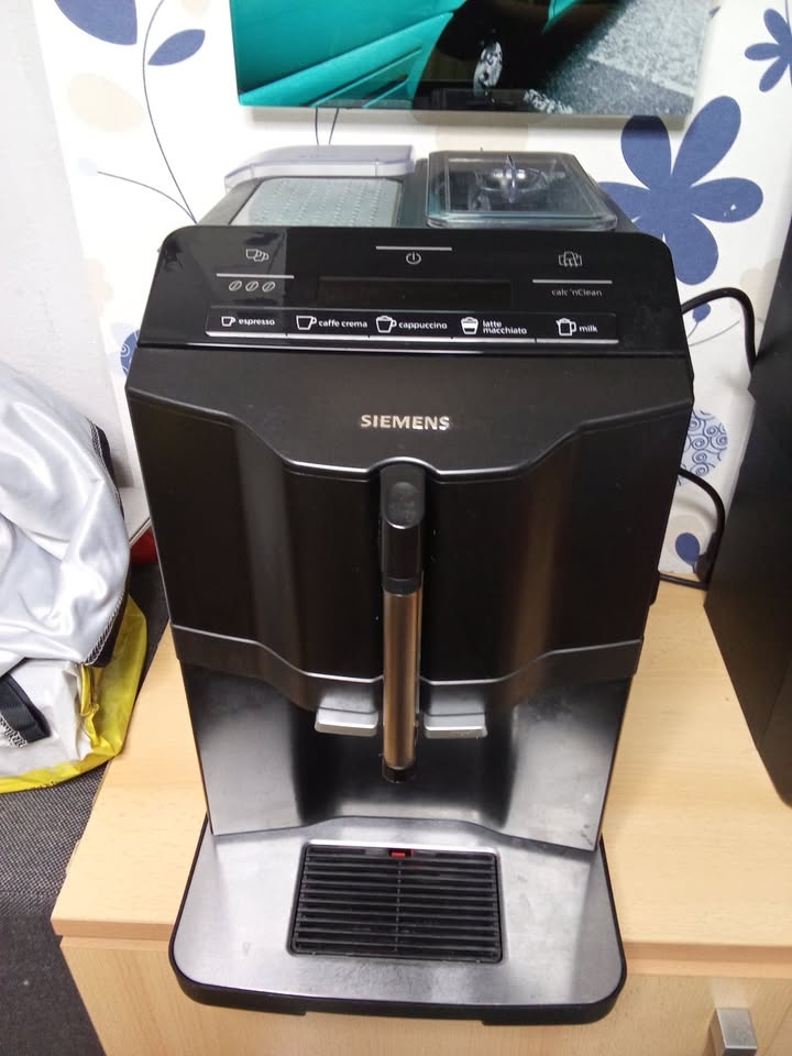 Automatický Kávovar Siemens EQ 3 S300