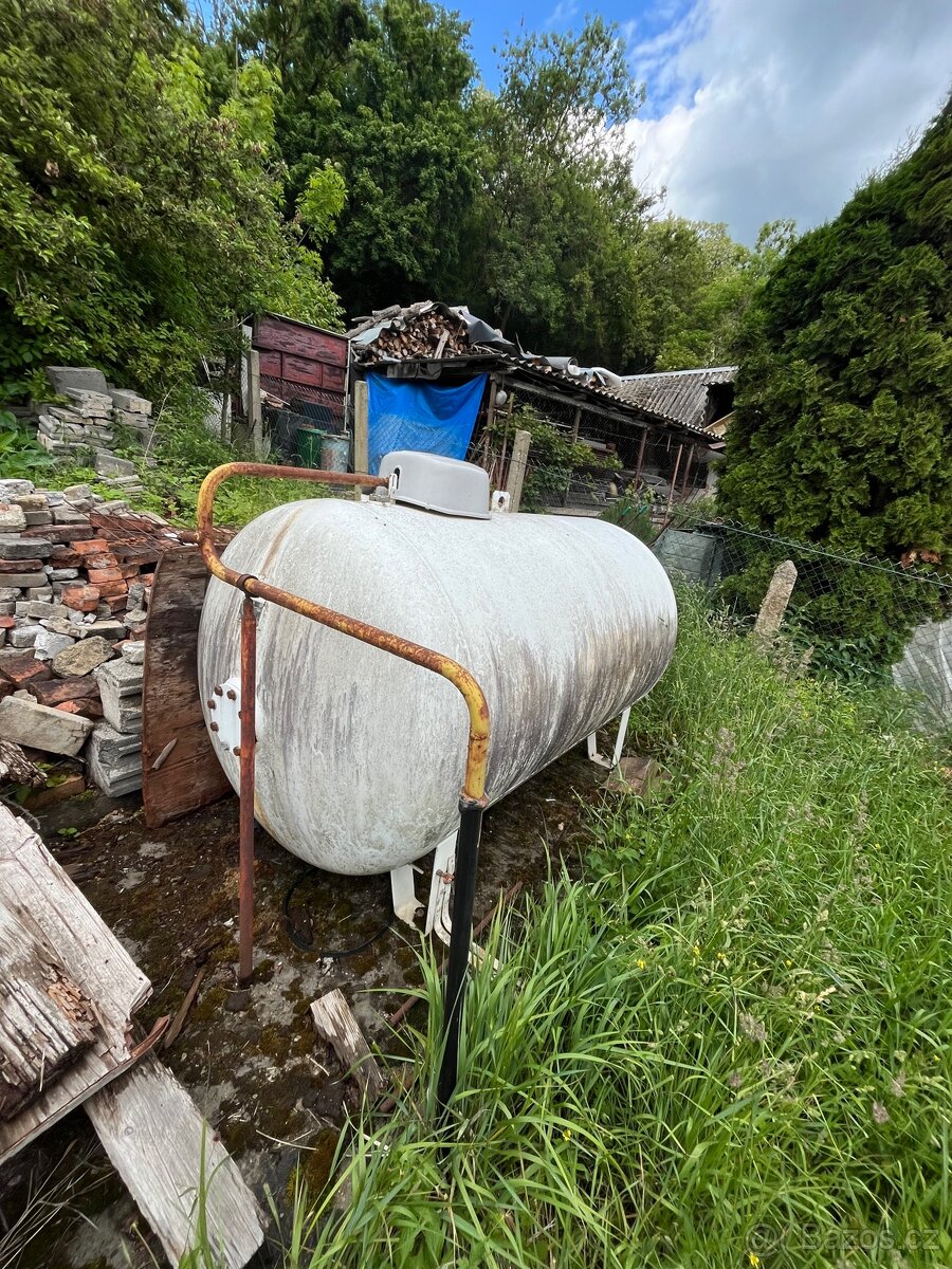 Nádrž na propan-butan - VPS Rosice u Chrasti