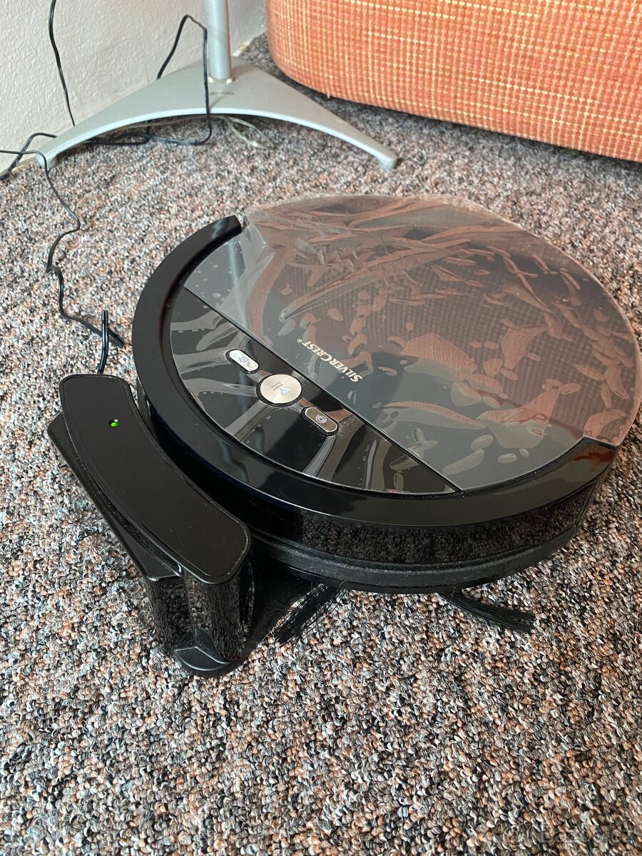 Robotický vysavač s funkcí vytírání podlah