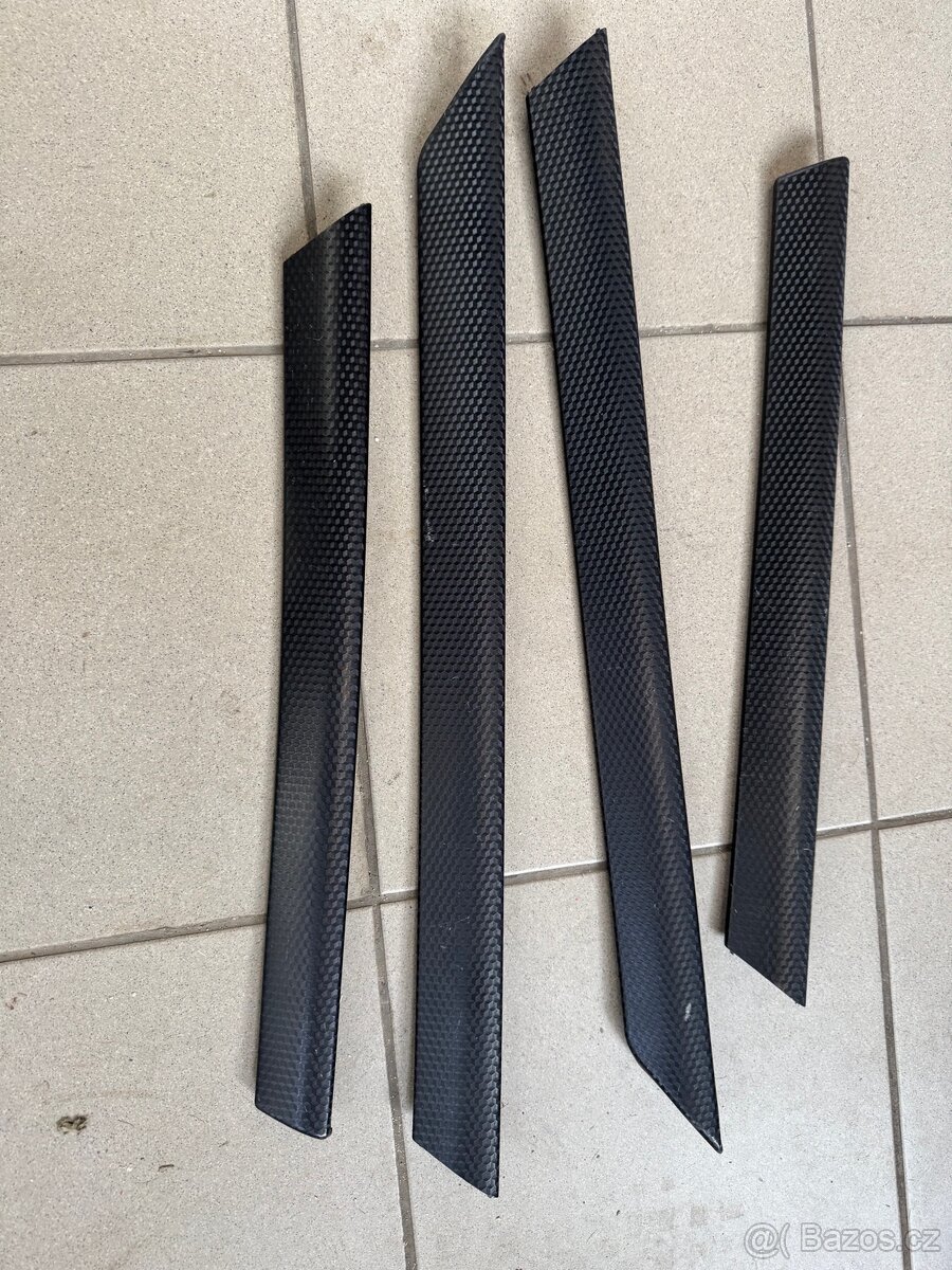 BMW E46 sedan/touring black carbon cube dekor dveri