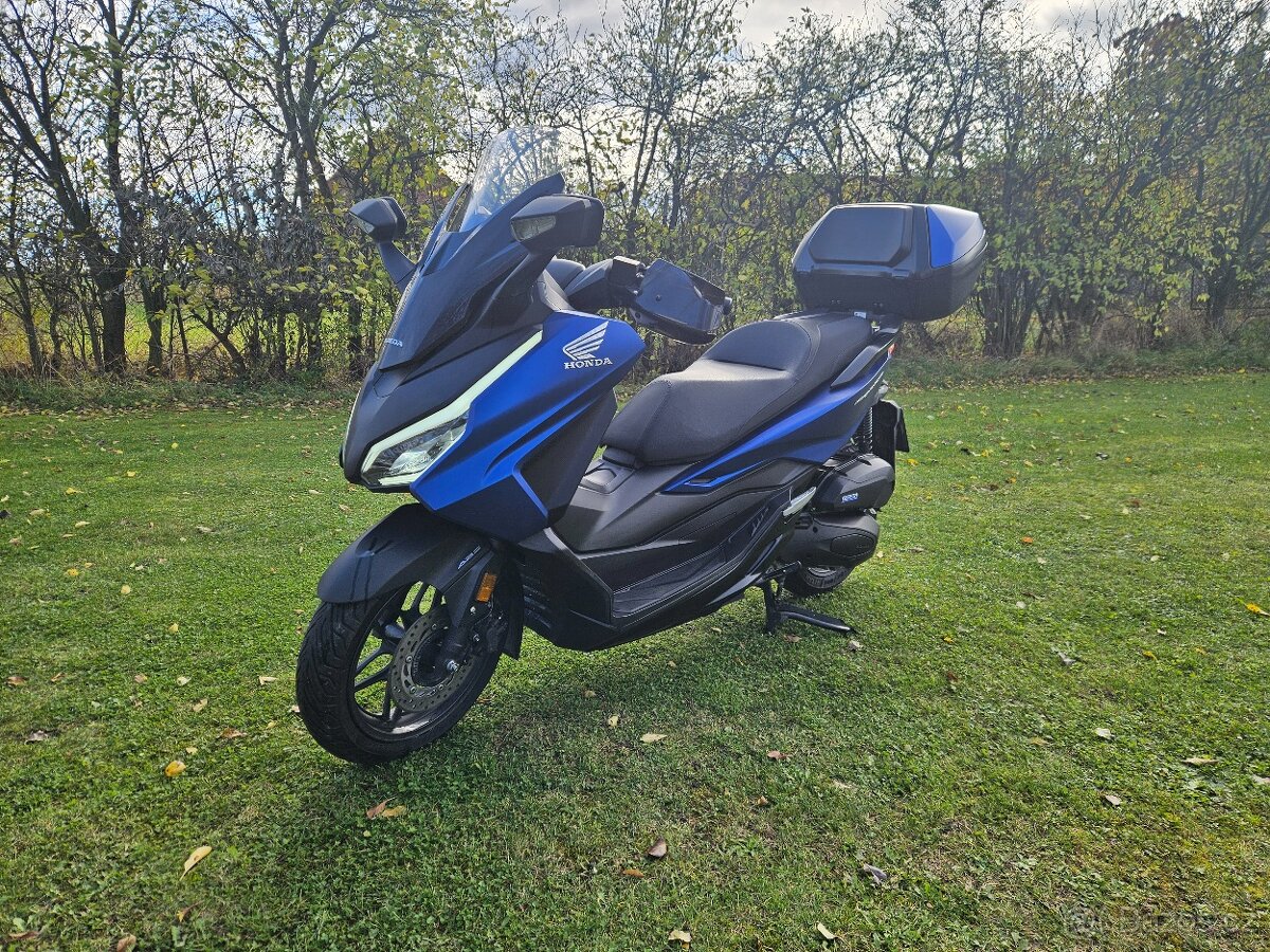 Honda Forza 125