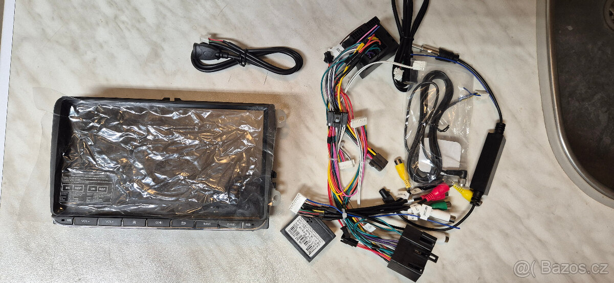 2DIN autorádio android 4/64GB Essgoo