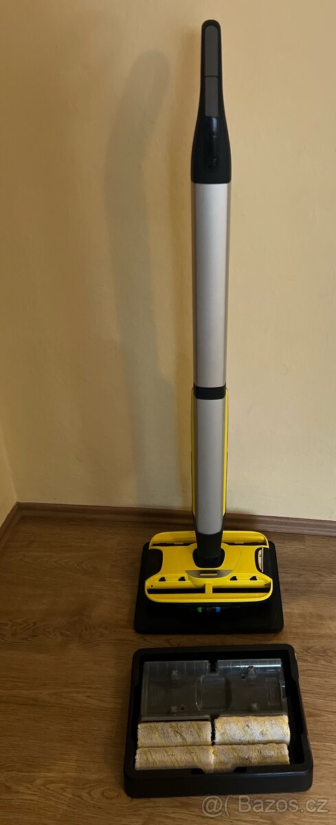 Kärcher podlahový čistič FC 7