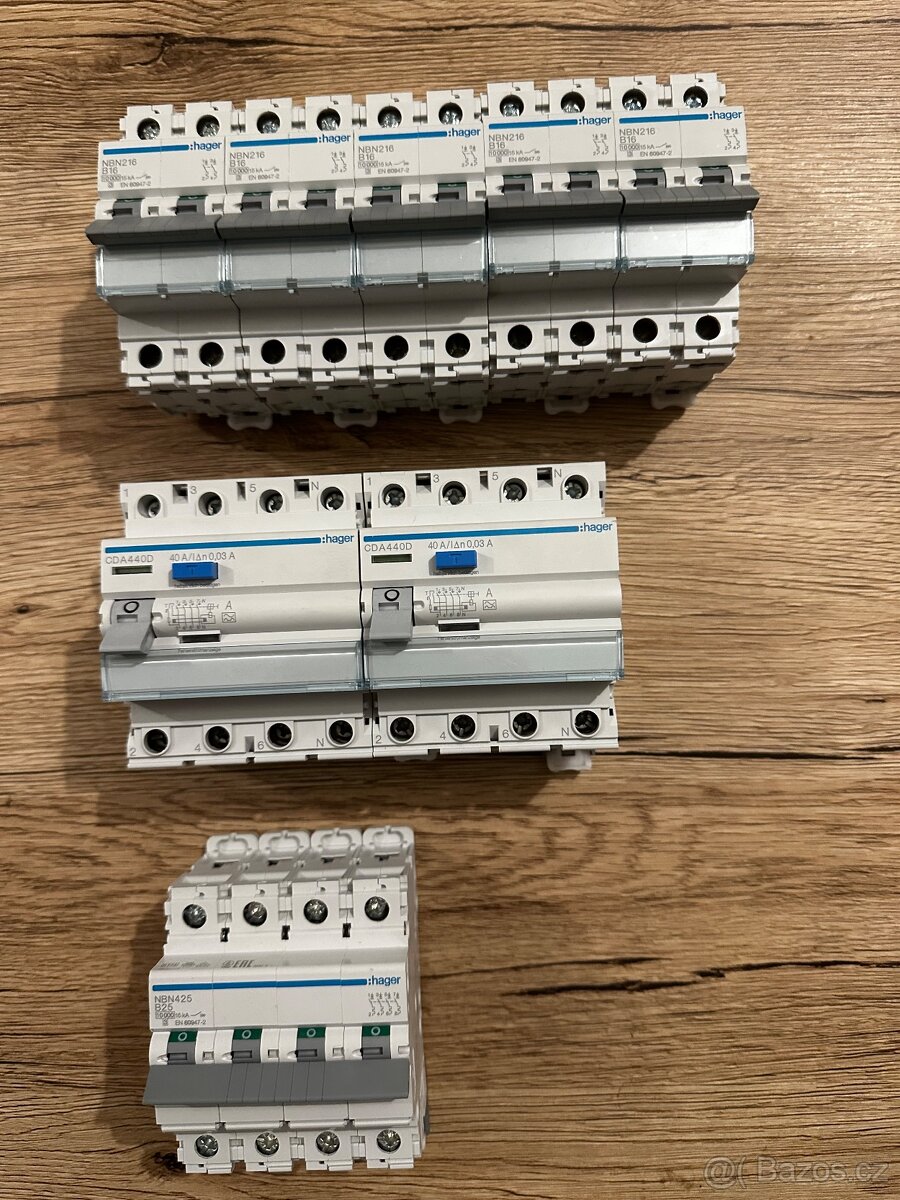 Hager jističe , chrániče