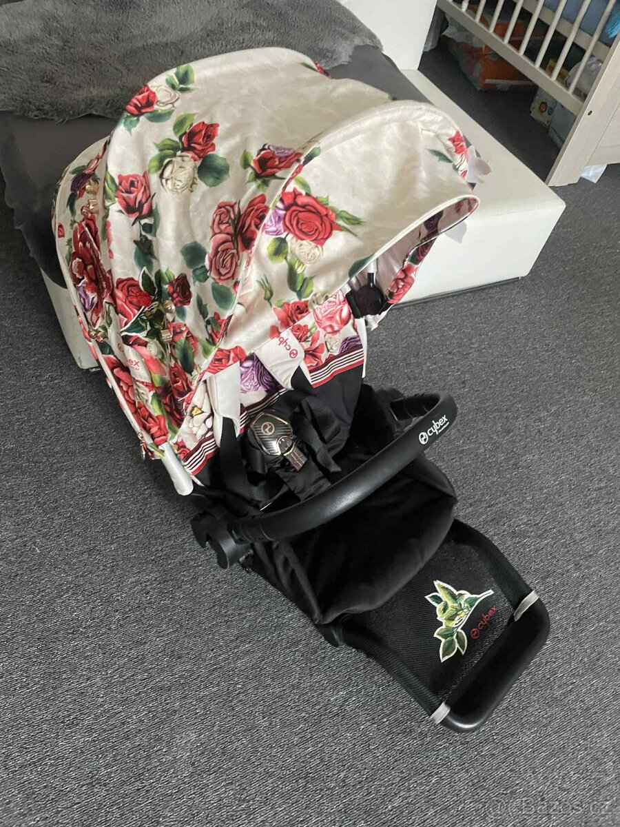 sportovní sezení Cybex mios blossom dark