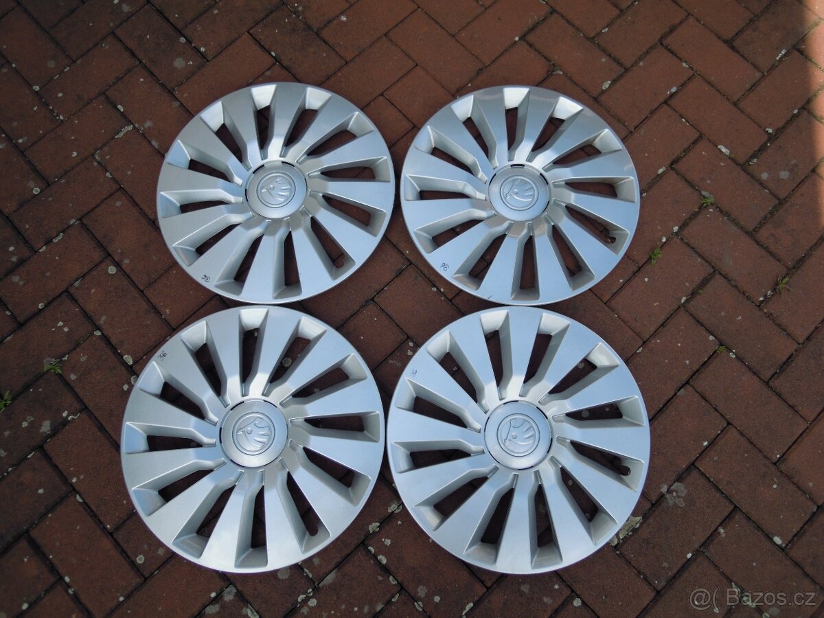 Puklice, poklice originál Škoda 16" č.36