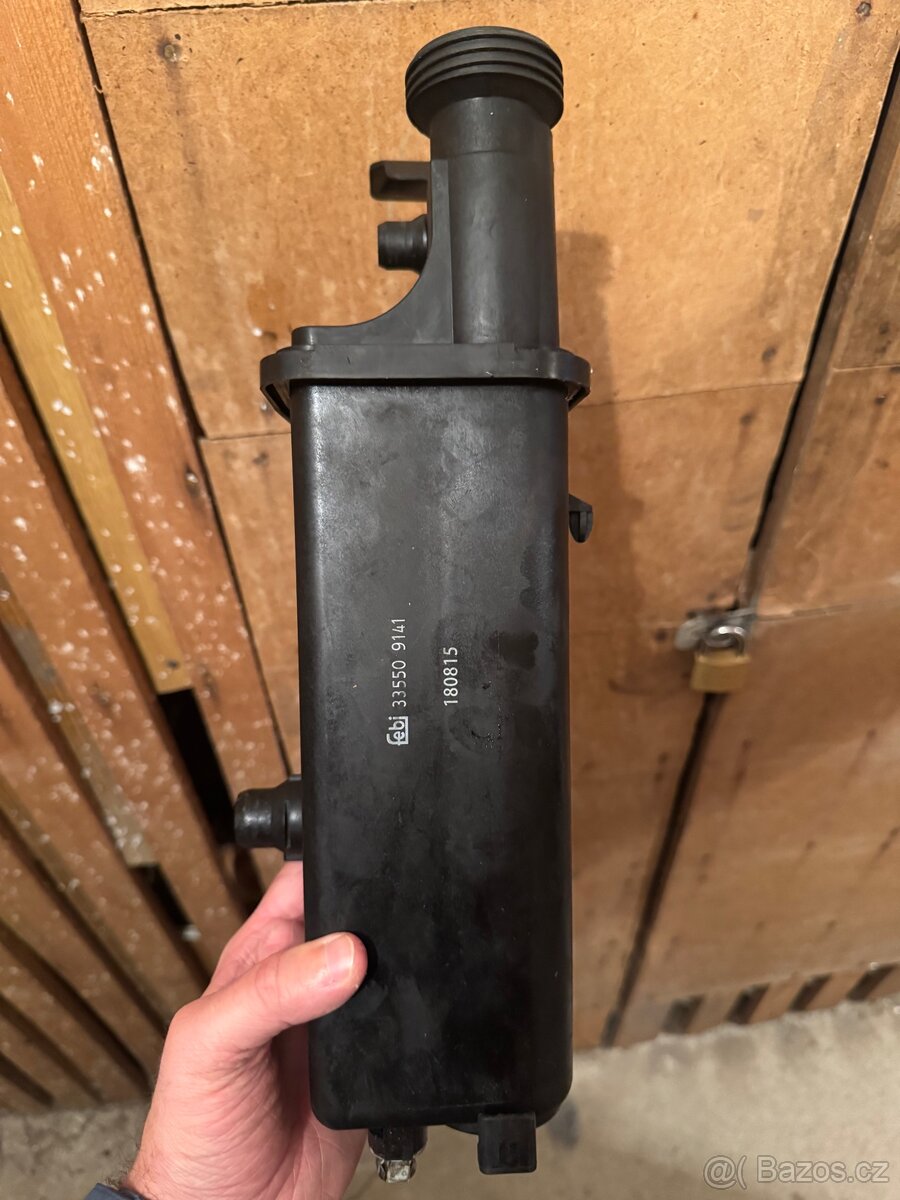 Vyrovnávací nádoba Febi 33550