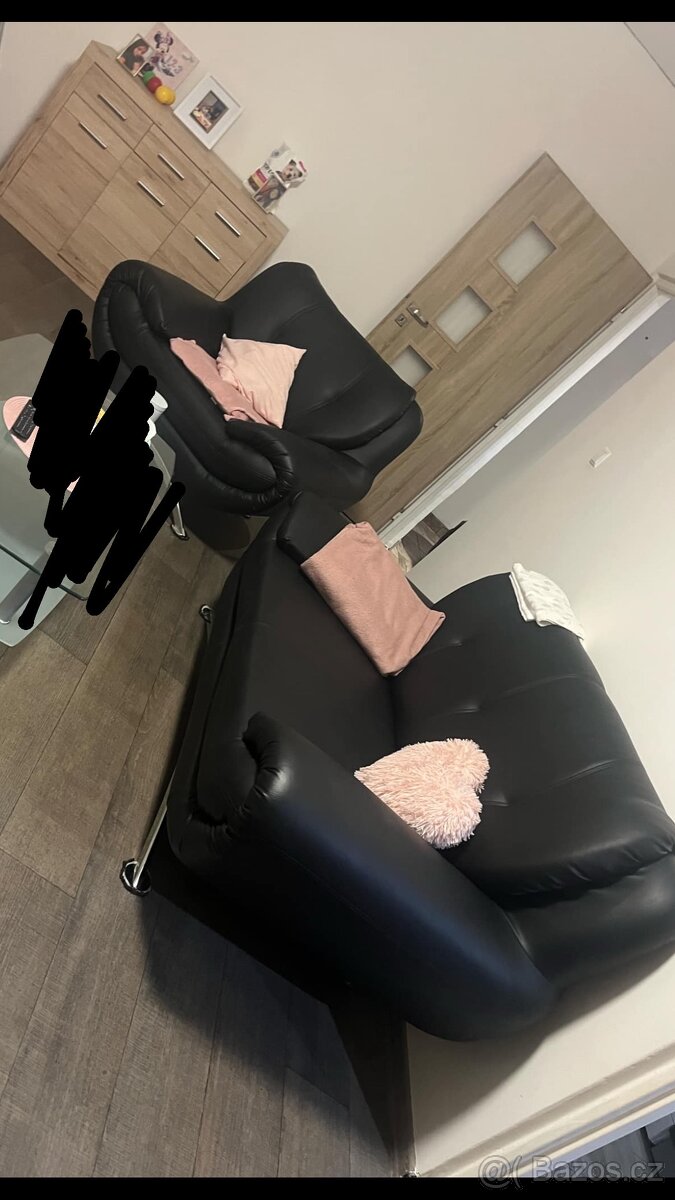 dvoudílný gauč/pohovka