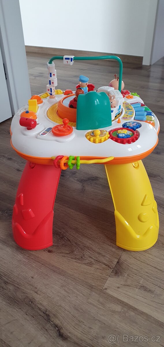 Interaktivní stolek