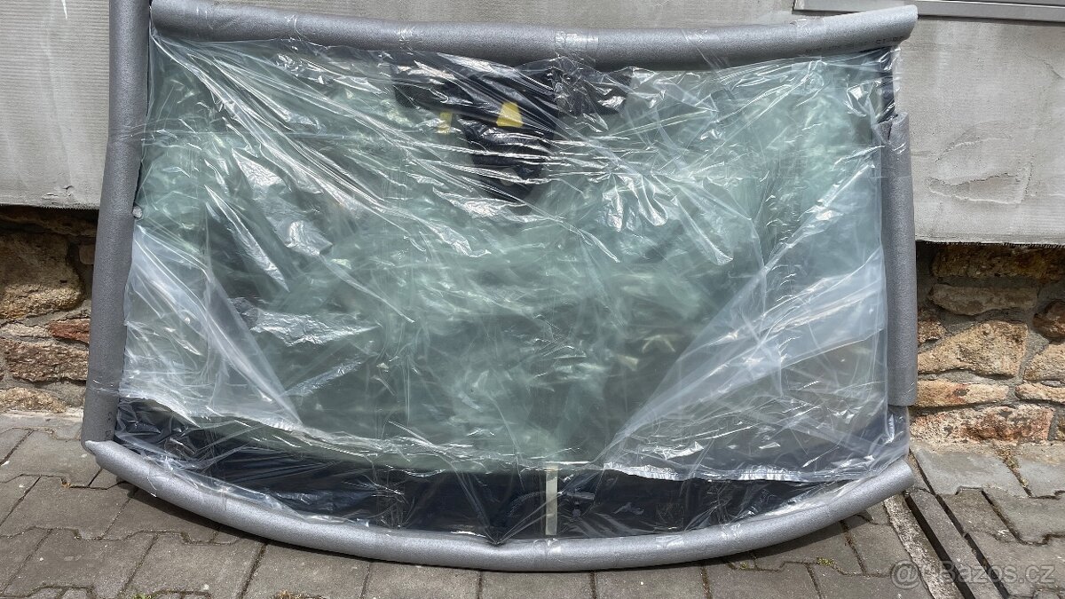Přední sklo výhřev AUDI A4, A5, S4, S5 od r.v.2017