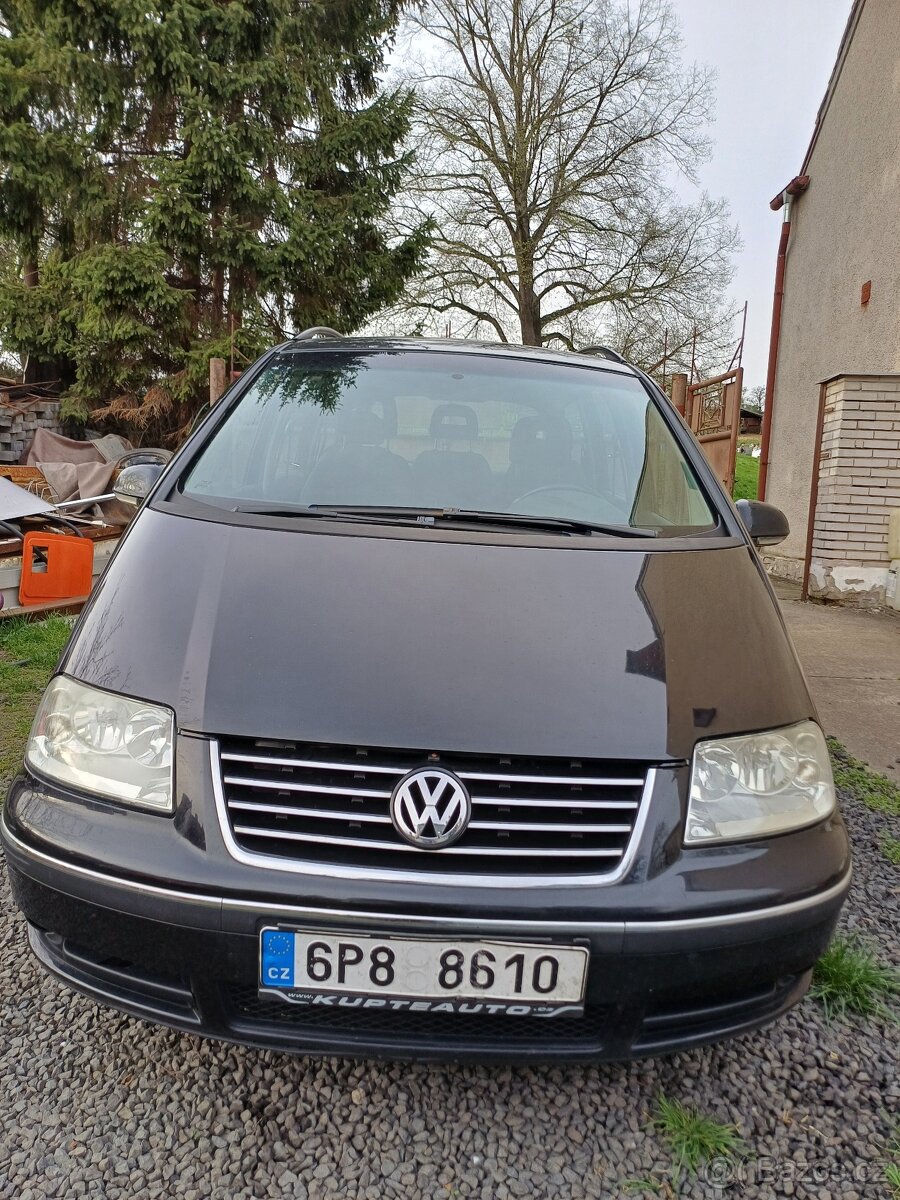 VW Sharan 1,9Tdi/96Kw ASZ r.v.2005