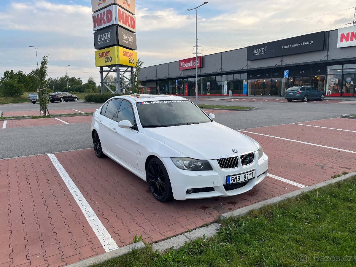 BMW 325i e90