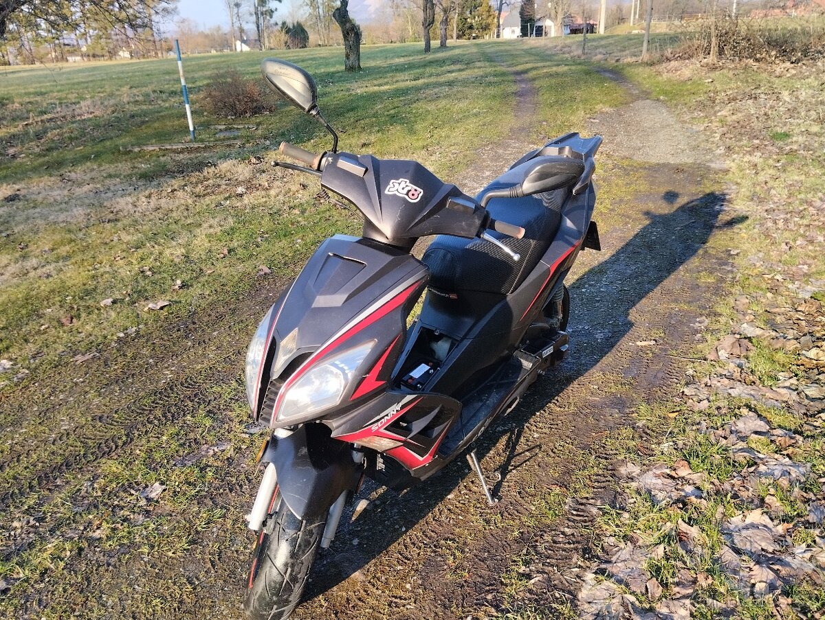 SKUTR 50CCM SONNY